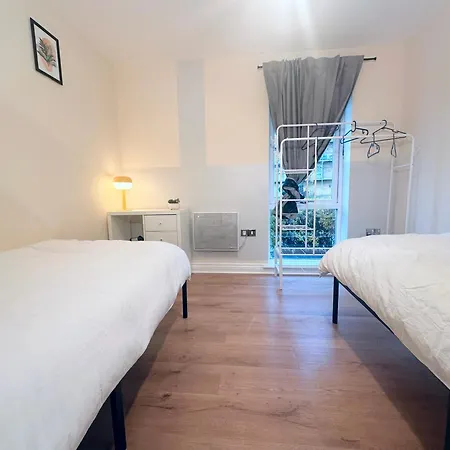 Olive Immaculate Wembley Apartment, 15Mins To Central London, By Edens Exterior photo