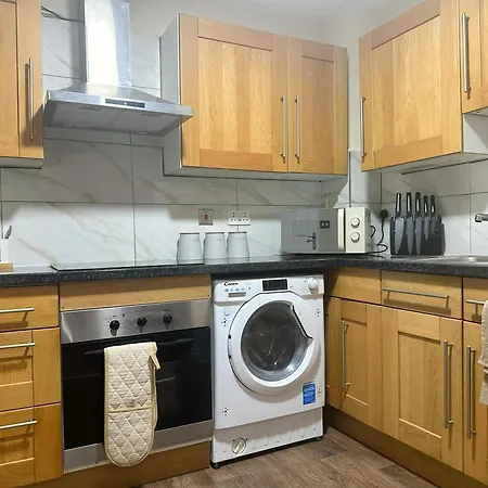 Olive Immaculate Wembley Apartment, 15Mins To Central London, By Edens Exterior photo