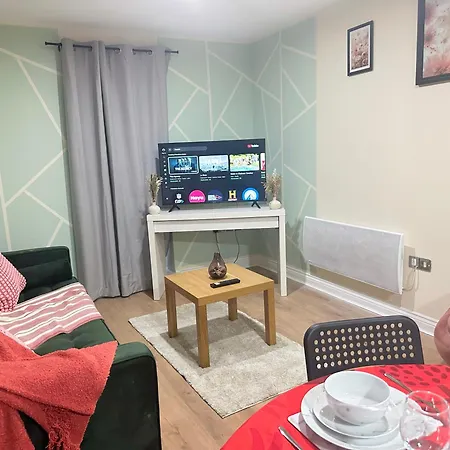 Olive Immaculate Wembley Apartment, 15Mins To Central London, By Edens Exterior photo