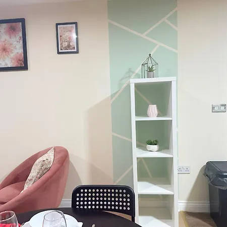 Olive Immaculate Wembley Apartment, 15Mins To Central London, By Edens Exterior photo
