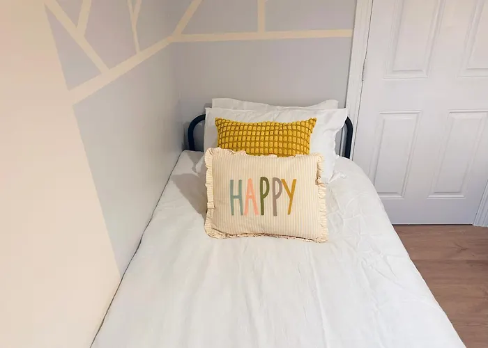 Olive Immaculate Wembley Apartment, 15Mins To Central London, By Edens