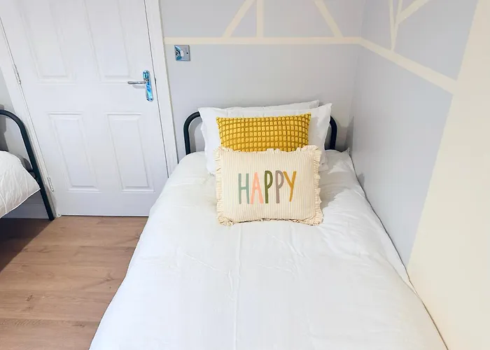 Olive Immaculate Wembley Apartment, 15Mins To Central London, By Edens