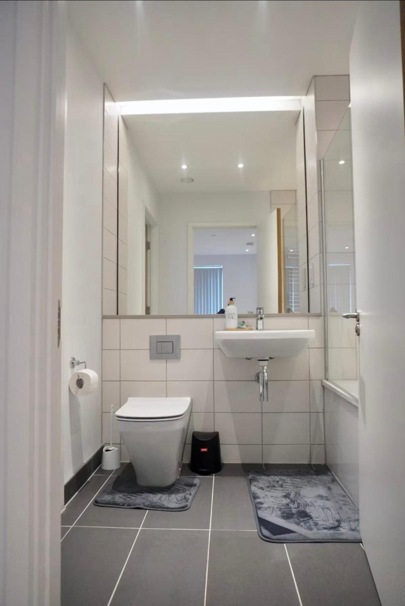 Olive Immaculate Wembley Apartment, 15mins To London, By Edens *