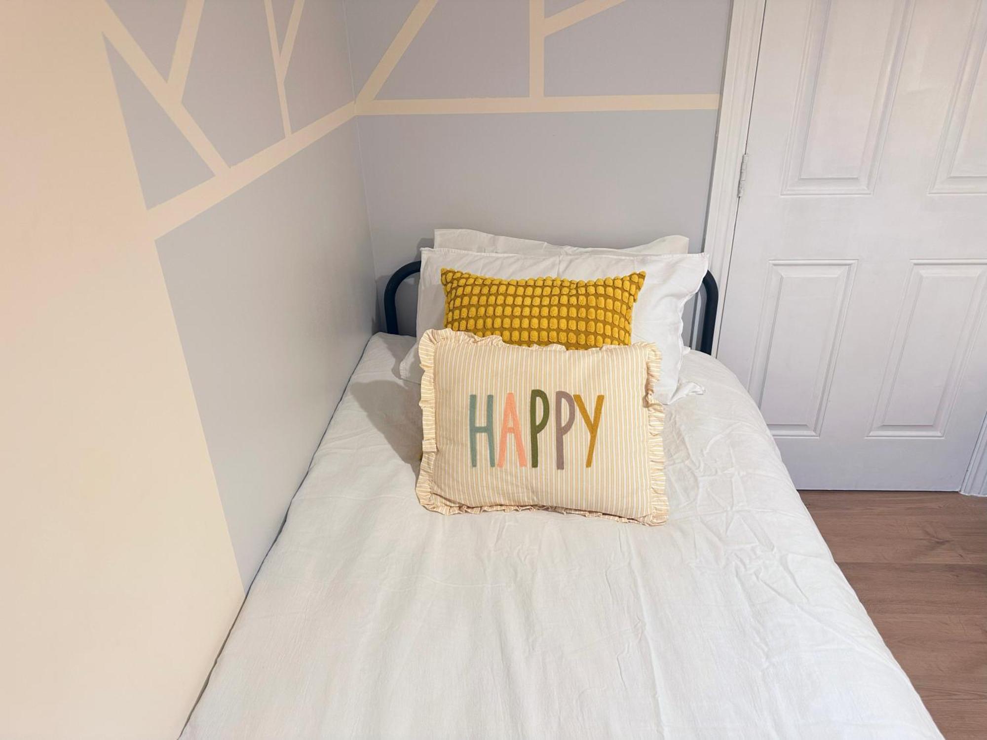 Olive Immaculate Wembley Apartment, 15mins To London, By Edens * London