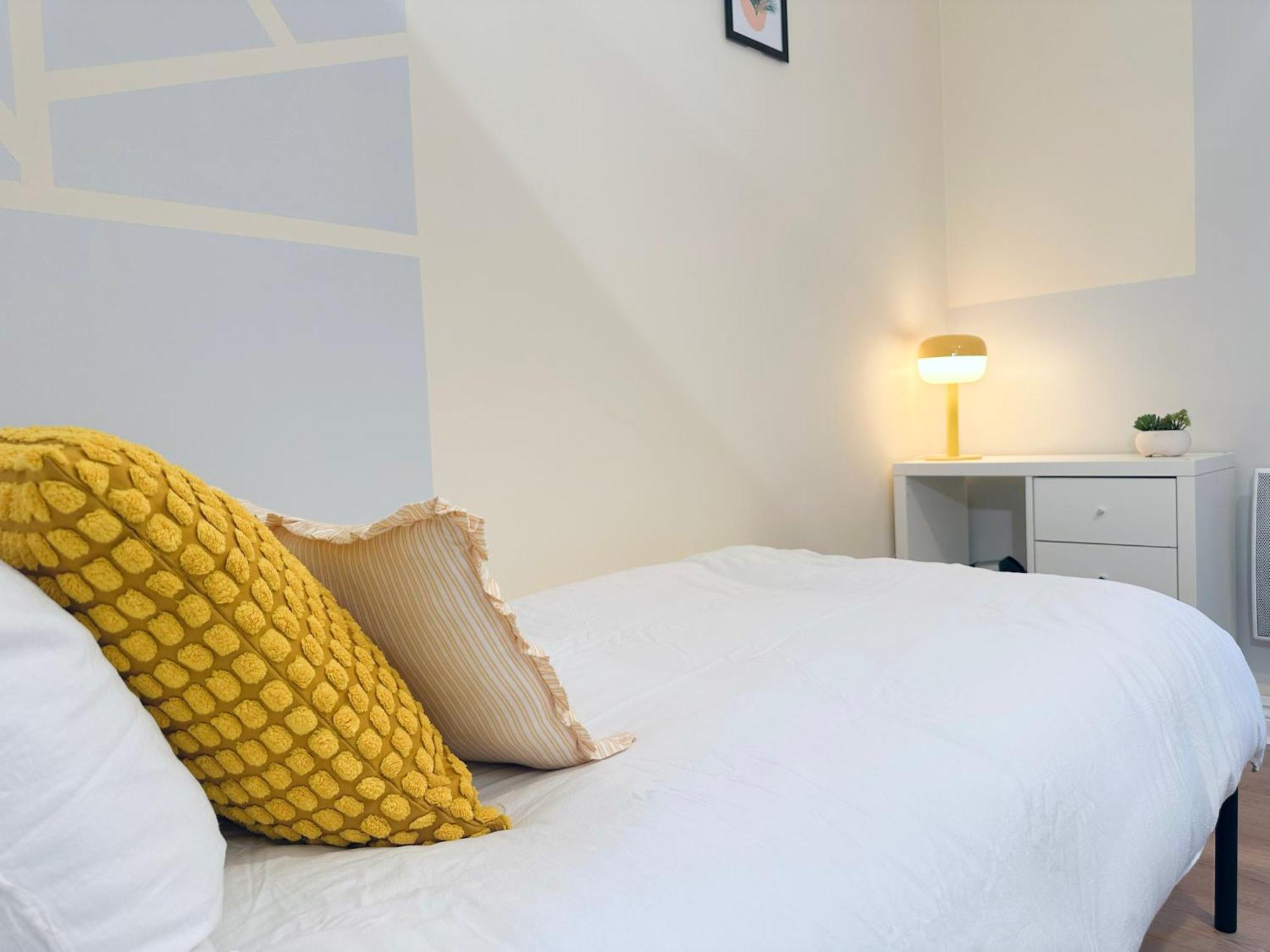 Apartment Olive Immaculate Wembley Apartment, 15mins To London, By Edens London