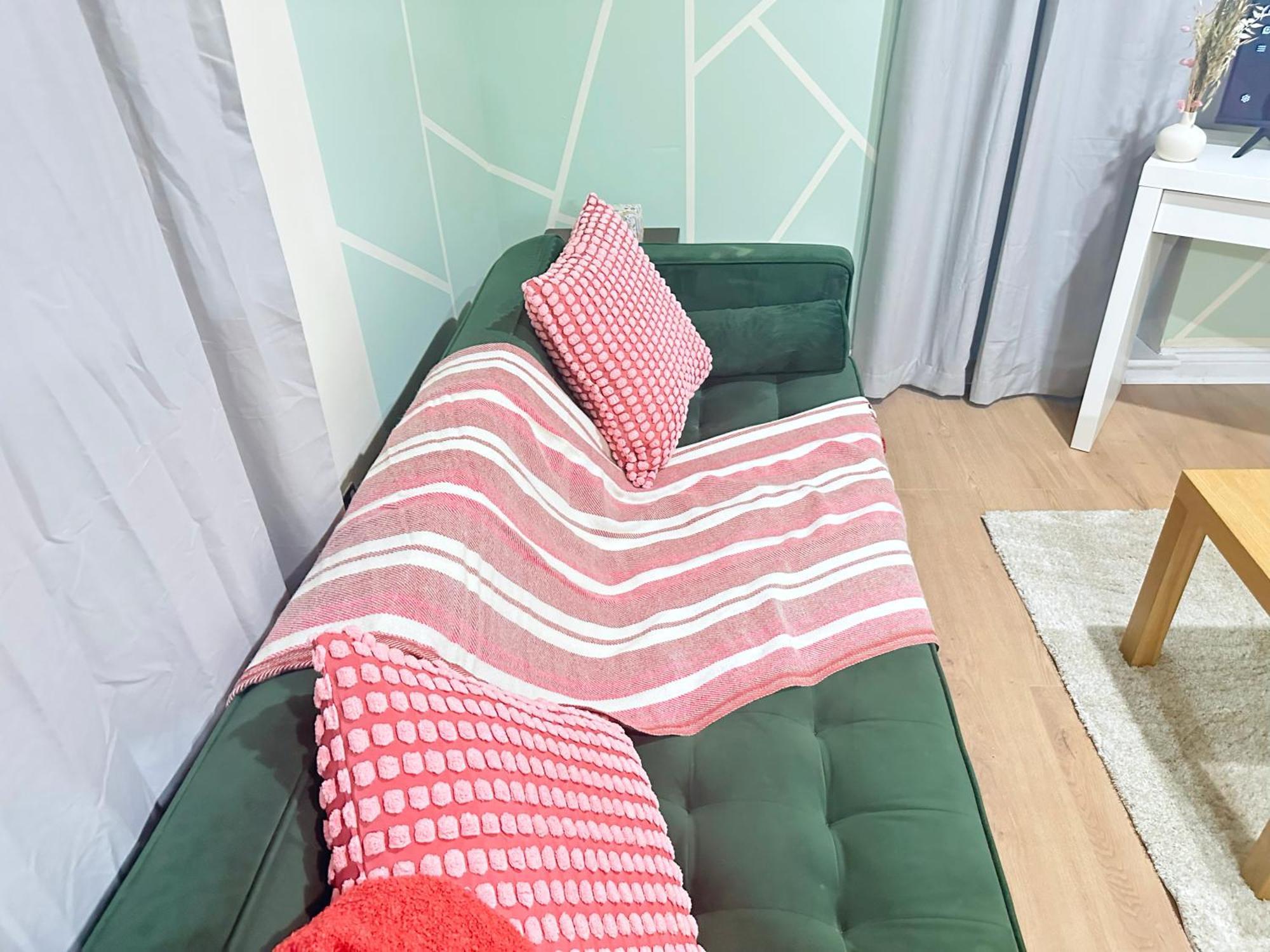 Olive Immaculate Wembley Apartment, 15mins To London, By Edens Apartment