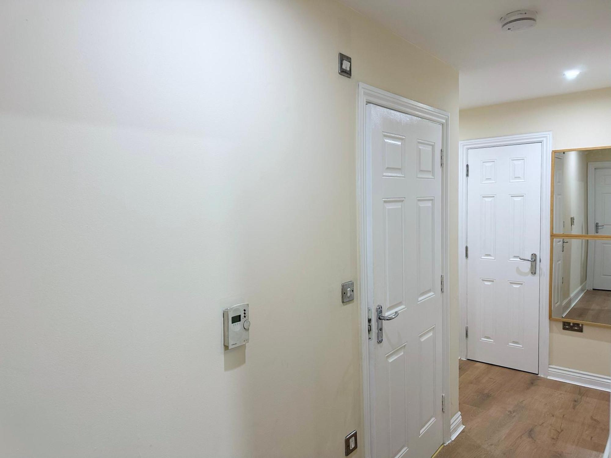 Olive Immaculate Wembley Apartment, 15mins To London, By Edens