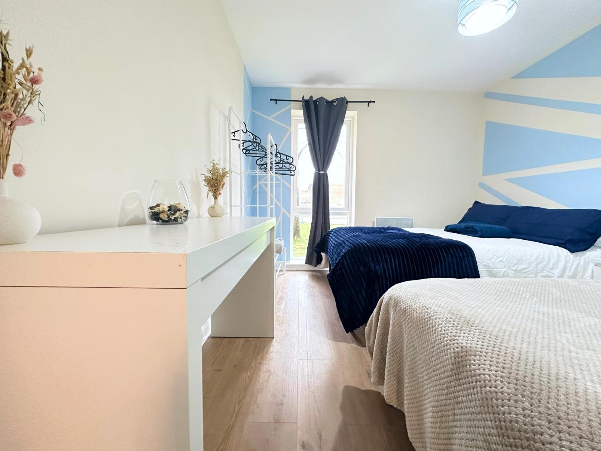 Olive Immaculate Wembley Apartment, 15mins To London, By Edens London