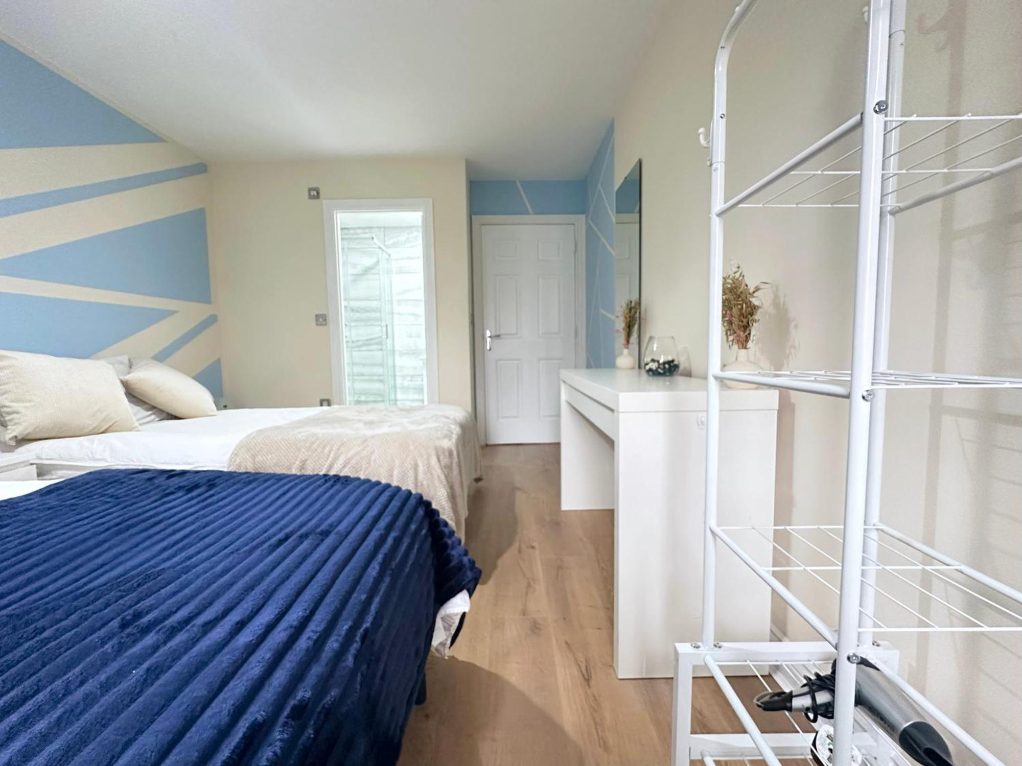 Olive Immaculate Wembley Apartment, 15mins To London, By Edens Apartment *