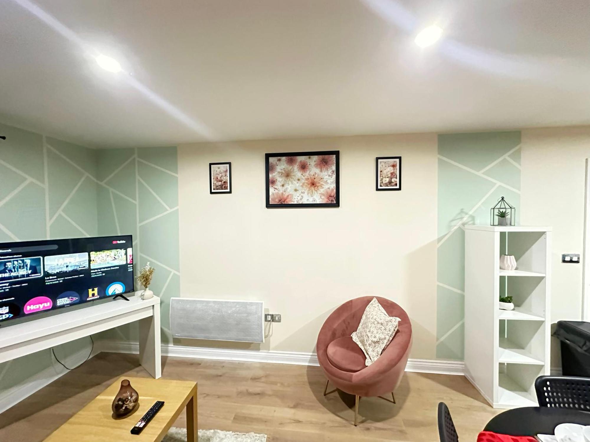 Olive Immaculate Wembley Apartment, 15mins To London, By Edens Apartment